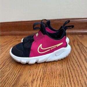 Nike Flexrunner 2 Shoes Girls Size 6C Pink
